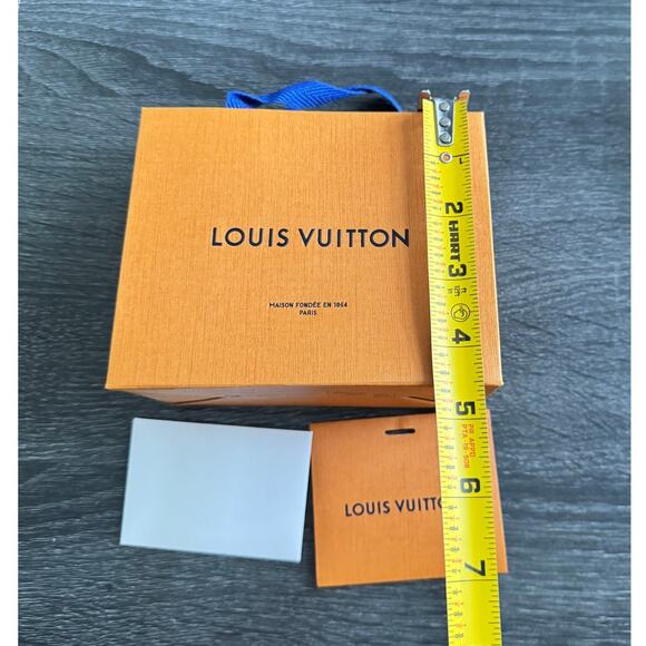 Authentic Louis Vuitton Small Gift Bag Blank Envelope Gift Tag And Ribbon Set - Picture 3 of 5